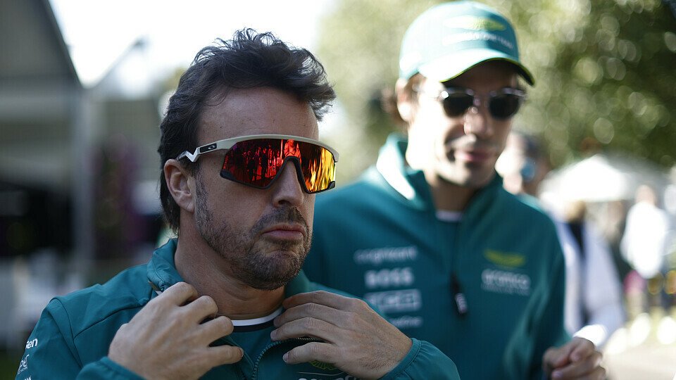 Fernando Alonso im Paddock beim Australien-GP