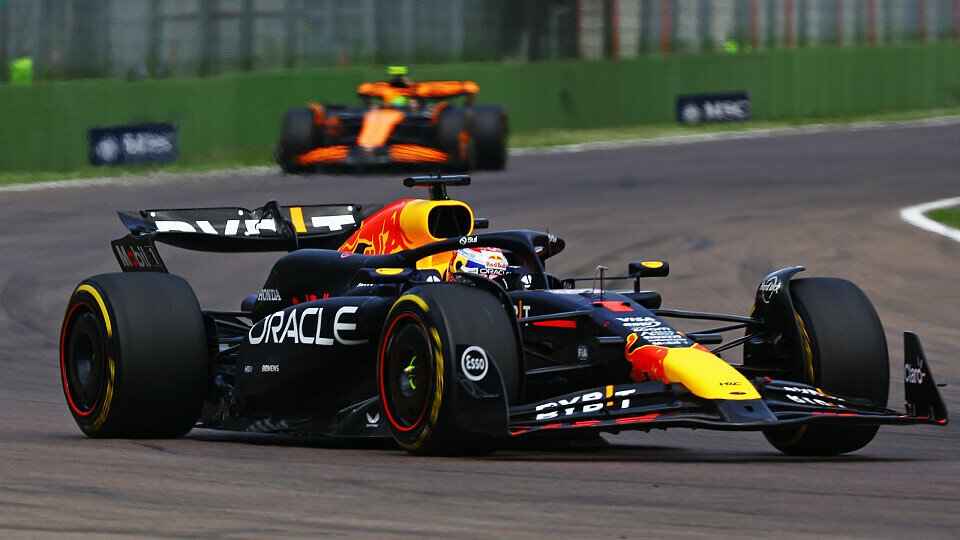 Red Bull-Pilot Max Verstappen gewinnt vor Lando Norris im McLaren das Rennen in Imola