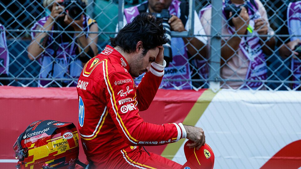 Ferrari-Fahrer Carlos Sainz Jr. nach Platz drei im Parc Ferme