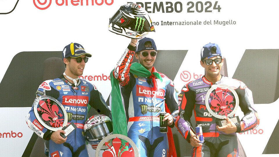 Das MotoGP-Podium in Mugello, Foto: LAT Images
