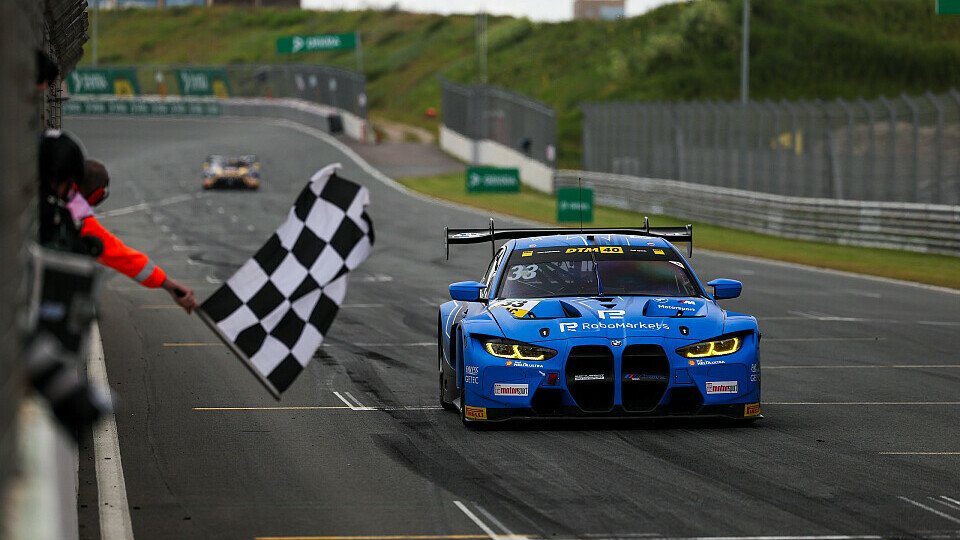 Rene Rast (Schubert Motorsport) kommt als Zweiter ins Ziel
