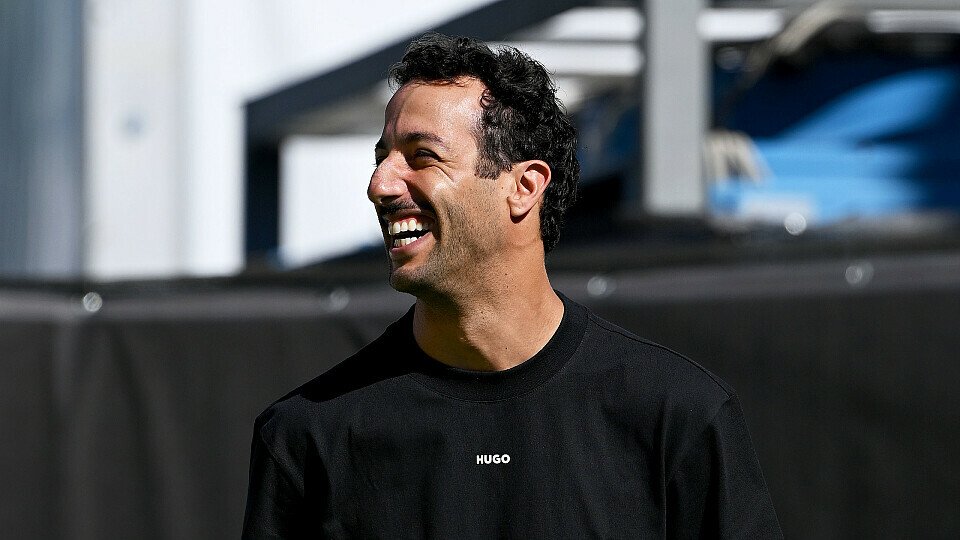Racing Bull-Fahrer Daniel Ricciardo im Paddock