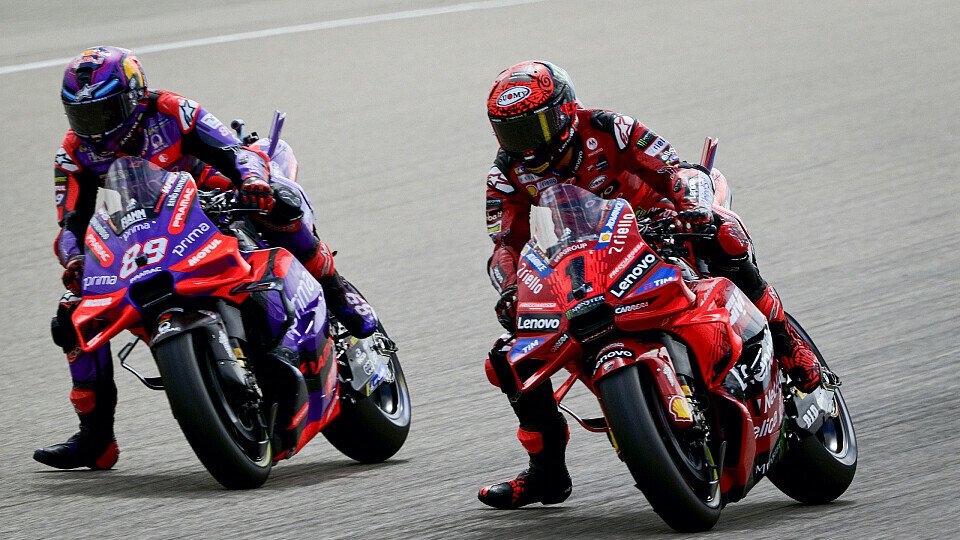 Jorge Martin und Francesco Bagnaia fahren in einer eigenen Liga, Foto: LAT Images