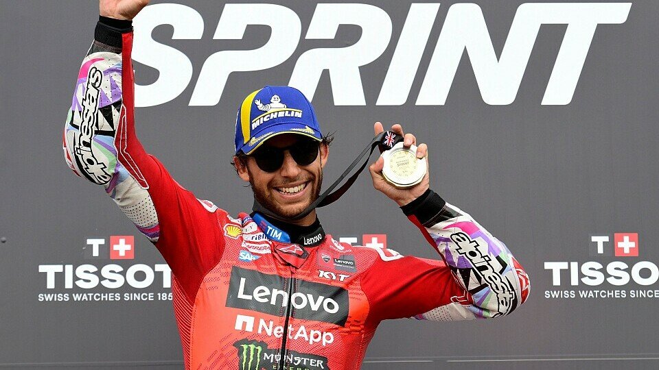 Enea Bastianini darf in Silverstone erstmals seit dem Malaysai-GP 2023 einen Sieg bejubeln, Foto: LAT Images Enea Bastianini darf in Silverstone erstmals seit dem Malaysai-GP 2023 einen Sieg bejubeln, Foto: LAT Images