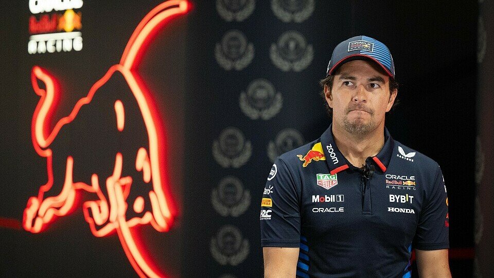 Red Bull-Fahrer Sergio Perez im Paddock