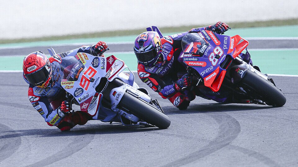 Marc Marquez kämpfte sich nach einem verpatzten Start nach vorne, Foto: LAT Images