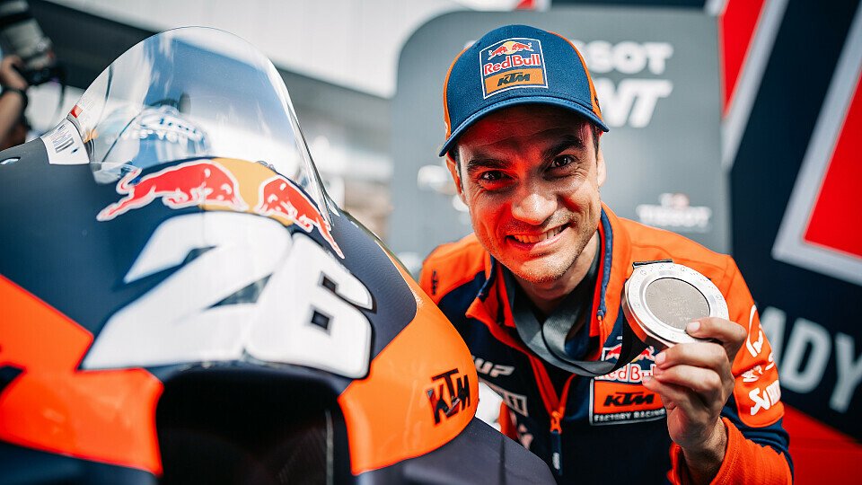 Dani Pedrosa et sa m&eacute;daille du sprint &agrave; Jerez