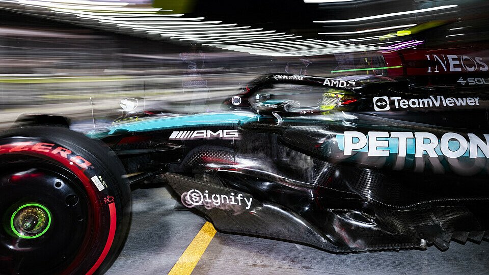 Mercedes-Fahrer Lewis Hamilton in der Boxengasse