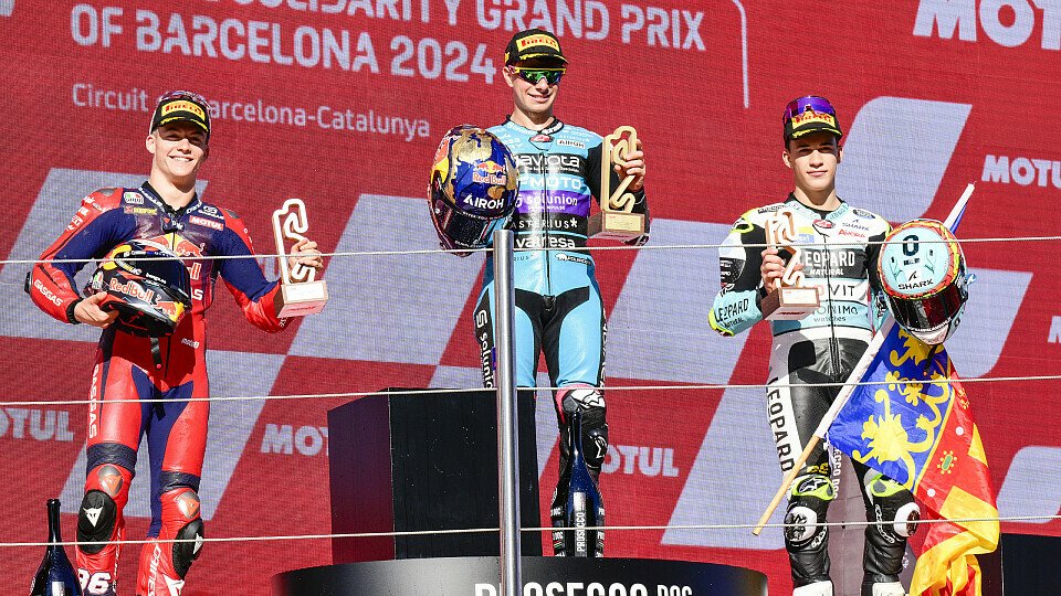 Dani Holgado, David Alonso und Angel Piqueras auf dem Podium in Barcelona Dani Holgado, David Alonso und Angel Piqueras auf dem Podium in Barcelona