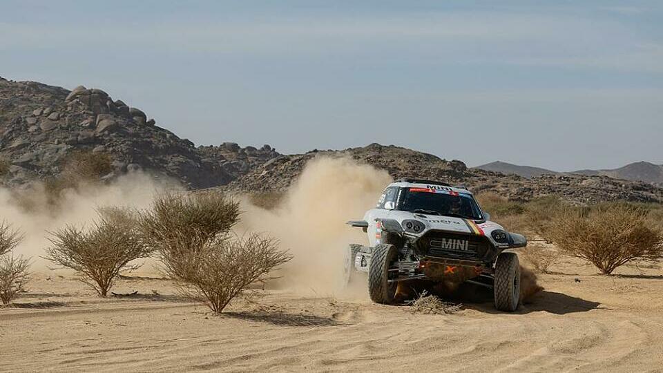 #222 Guillaume de Mevius im X-raid Mini