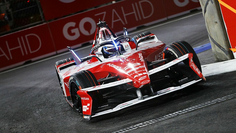 Oliver Rowland im Nissan