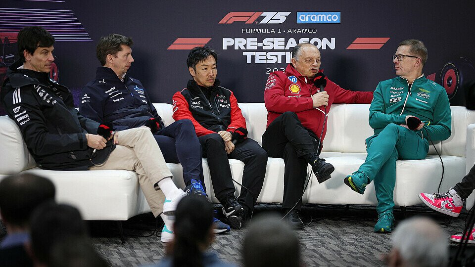 Pressekonferenz mit Toto Wolff, James Vowles, Ayao Komatsu, Frederic Vasseur und Andy Cowell