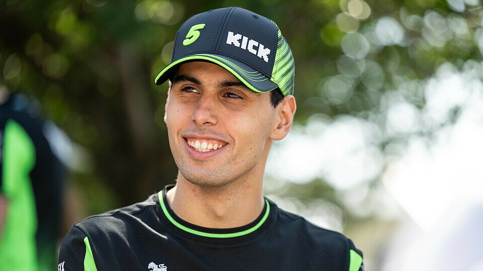 Sauber-Fahrer Gabriel Bortoleto im Paddock