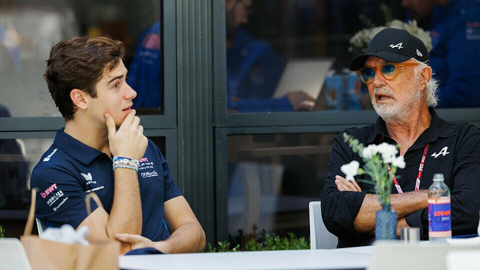 Alpine-Ersatzfahrer Franco Colapinto mit Flavio Briatore