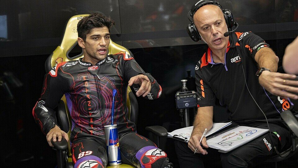 Jorge Martin in der Aprilia Box