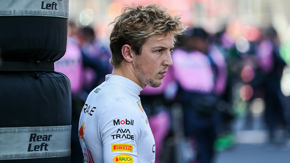 Red Bull-Fahrer Liam Lawson in der Startaufstellung