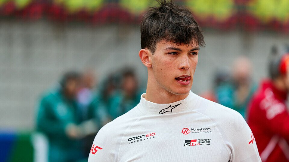 Haas-Fahrer Oliver Bearman im Parc Ferme