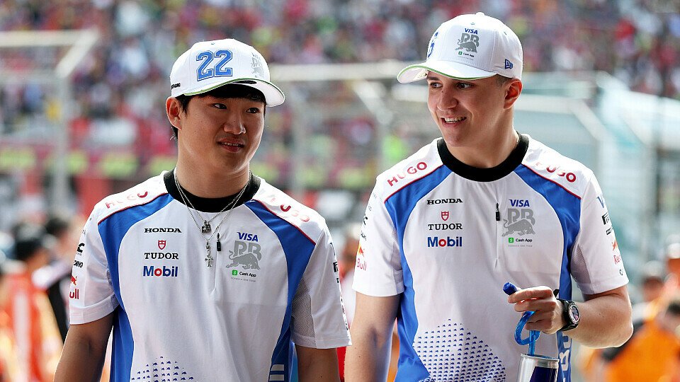 Fahrerparade mit den Racing Bull-Fahrern Yuki Tsunoda und Isack Hadjar Fahrerparade mit den Racing Bull-Fahrern Yuki Tsunoda und Isack Hadjar