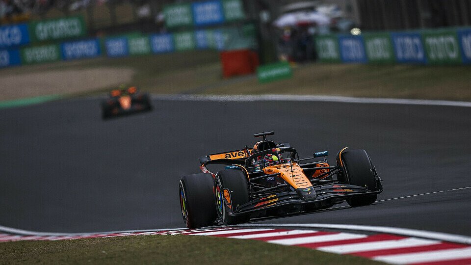 Oscar Piastri vor McLaren-Teamkollege Lando Norris