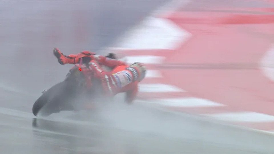 Marc Marquez stürzt im FP1 von Austin
