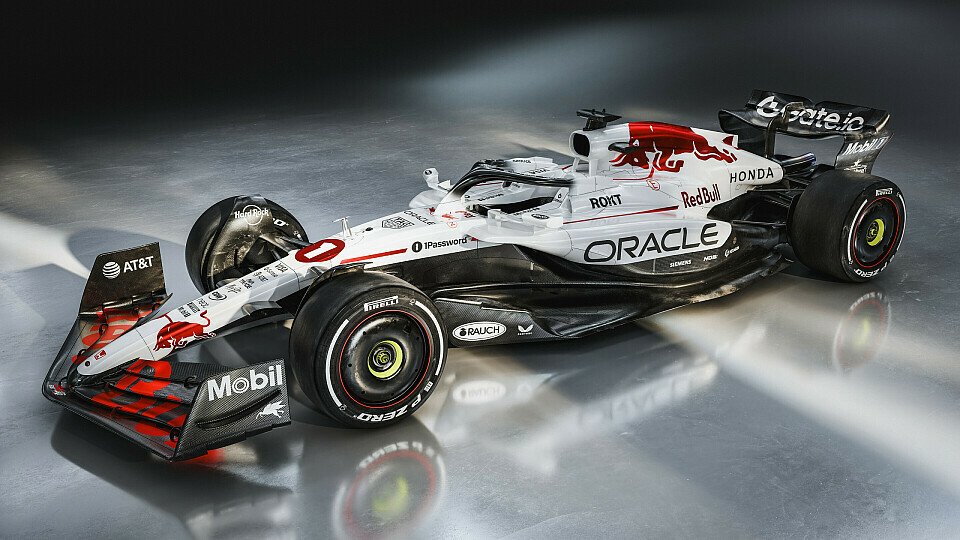Der RB21 mit Honda-Speziallackierung für den Großen Preis von Japan.