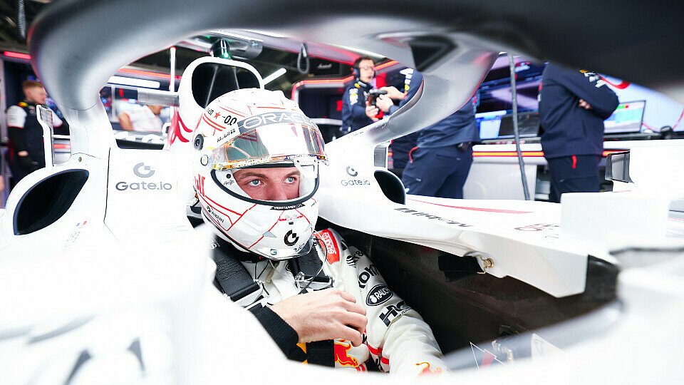 Red Bull-Fahrer Max Verstappen in der Box