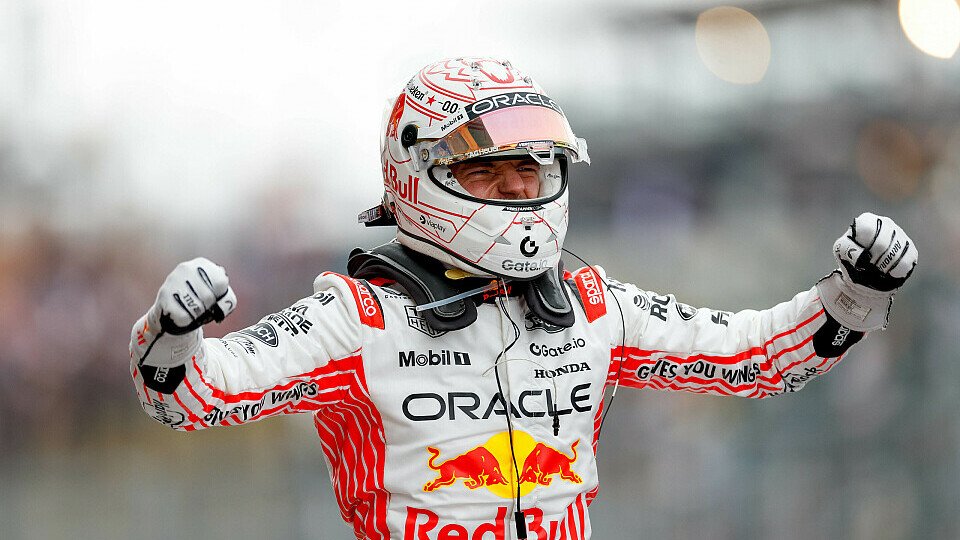 Red Bull-Fahrer Max Verstappen feiert seinen Sieg im Parc Ferme Red Bull-Fahrer Max Verstappen feiert seinen Sieg im Parc Ferme