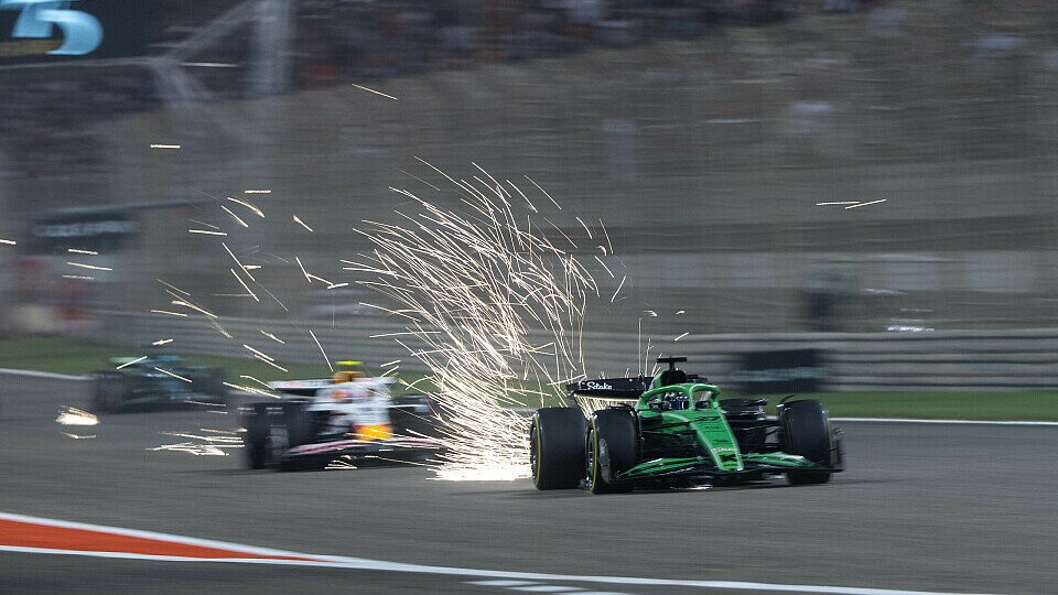 Nico Hülkenberg im Sauber vor Liam Lawson im Racing Bull Nico Hülkenberg im Sauber vor Liam Lawson im Racing Bull