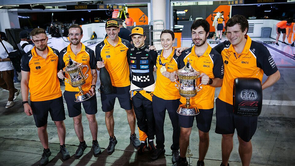 McLaren-Teamfeier mit Sieger Oscar Piastri McLaren-Teamfeier mit Sieger Oscar Piastri