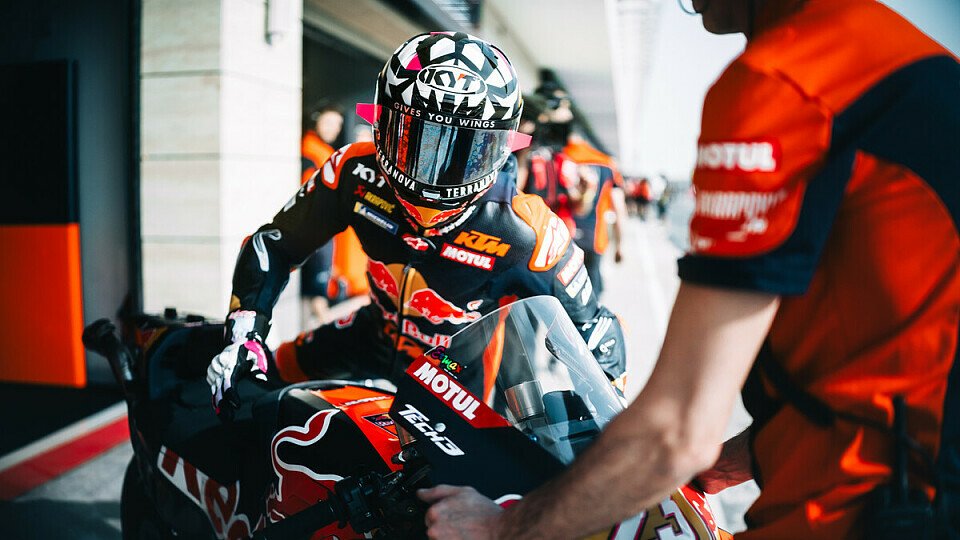 Enea Bastianini ließ in Katar mit interessanten Aussagen aufhorchen, Foto: KTM Media