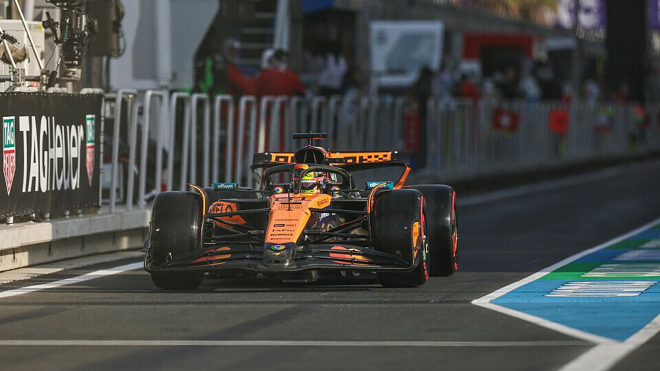 McLaren-Fahrer Oscar Piastri in der Boxengasse