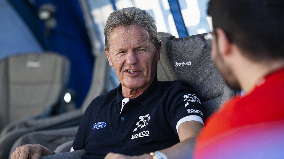 Malcolm Wilson, Teamchef von Ford M-Sport, in einem Interview am Rande der Rallye Dakar Malcolm Wilson, Teamchef von Ford M-Sport, in einem Interview am Rande der Rallye Dakar