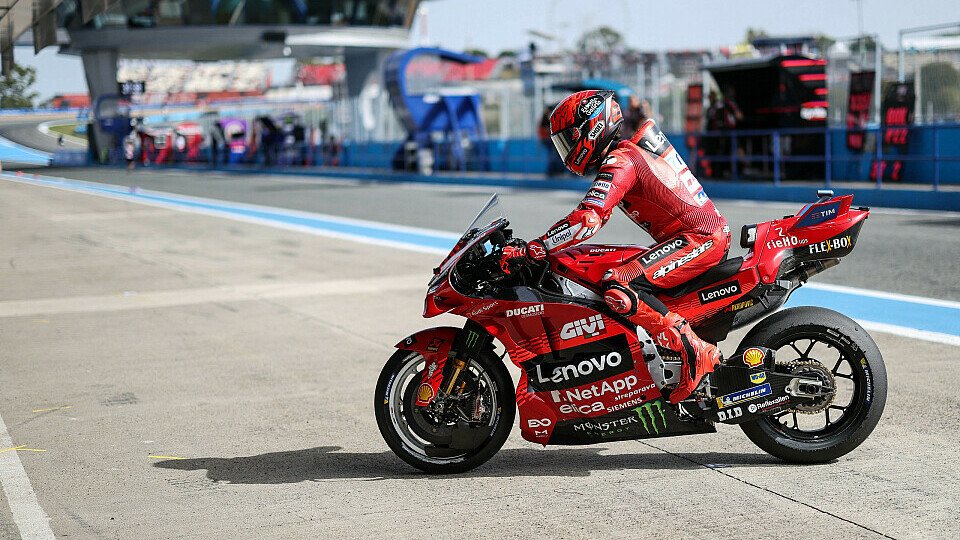 Ducati machte in Jerez ein großes Geheimnis daraus, was genau getestet wurde, Foto: IMAGO / Italy Photo Press