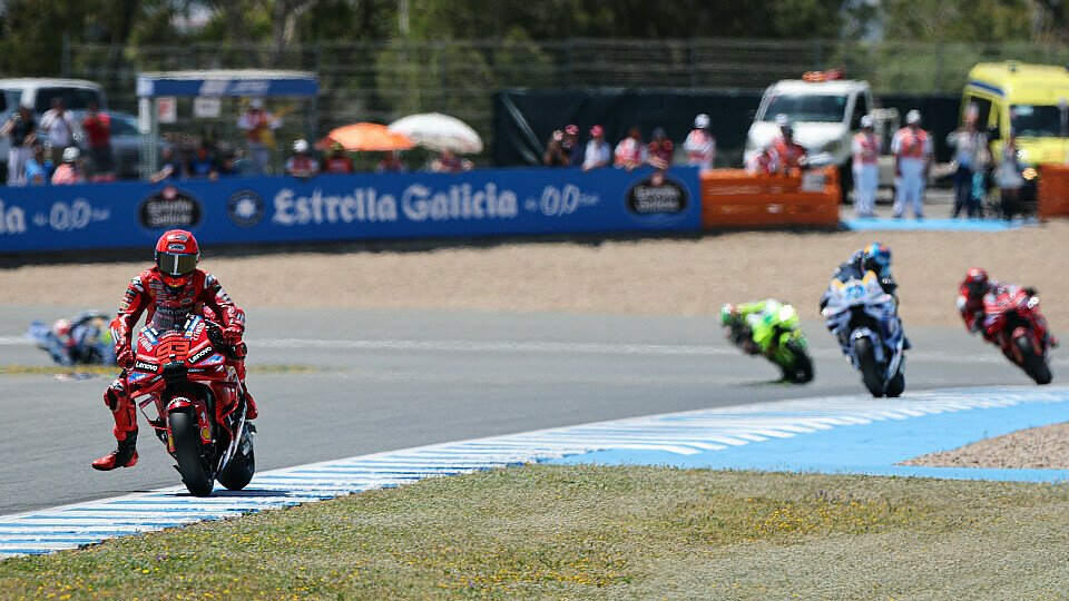 Leader Marc Marquez (Ducati Lenovo Team)