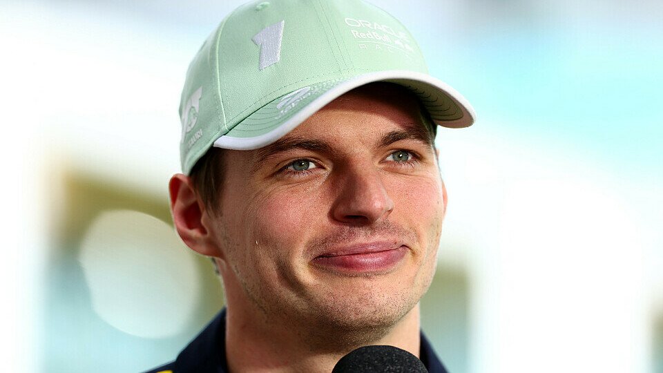 Interview mit Red Bull-Fahrer Max Verstappen im Paddock