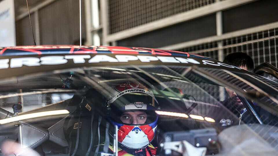 Max Verstappen im Ferrari 296 GT3 von Emil Frey Racing bei Probe- und Einstellfahrten der NLS am Nürburgring (Nordschleife) Max Verstappen im Ferrari 296 GT3 von Emil Frey Racing bei Probe- und Einstellfahrten der NLS am Nürburgring (Nordschleife)