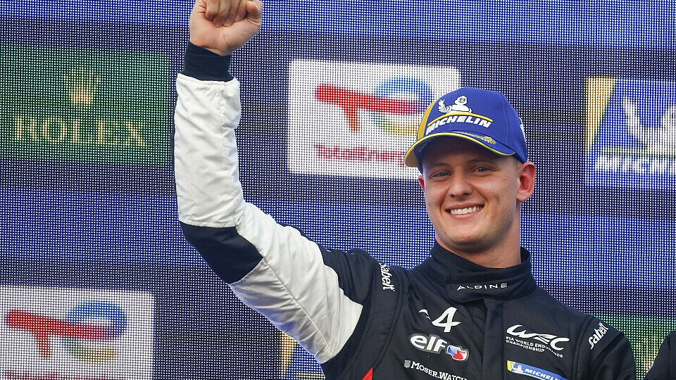 Mick Schumacher beim WEC-Rennen in Imola auf dem Podest