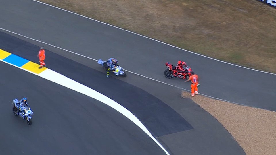 Fermin Aldeguer stürzte auf der Inlap nach Kollision mit Marc Marquez, Foto: Screenshot/MotoGP.com
