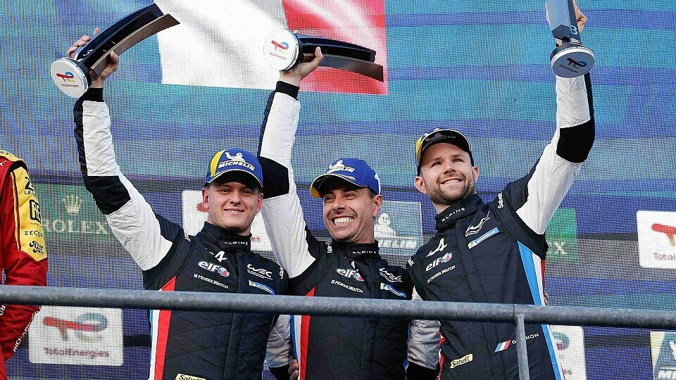 #36 Alpine mit Mick Schumacher, Gounon und Makowiecki auf dem Podium