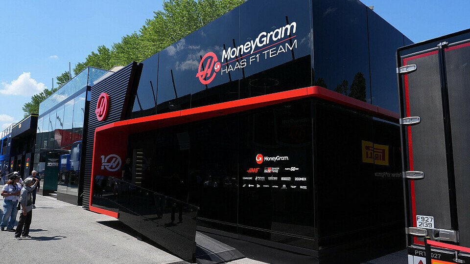 Haas hat seit dem Imola-GP 2025 ein neues Motorhome im F1-Fahrerlager.