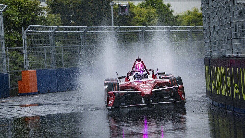Oliver Rowland bei der Formel E in Tokio.