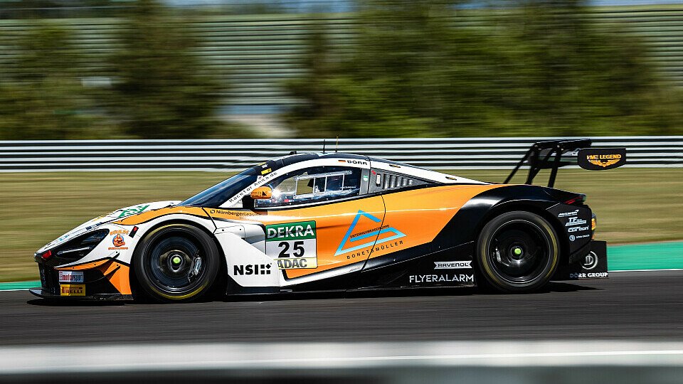 Ben Dörr mit seinem McLaren bei der DTM am Lausitzring