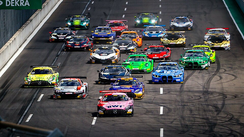 Rennstart zum DTM-Rennen am Lausitzring