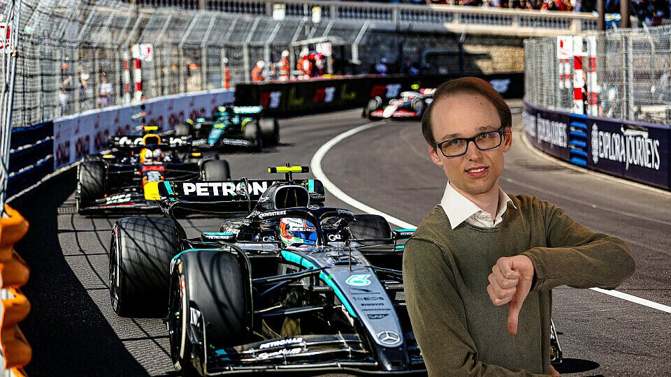 MSM-Redakteur Markus Steinrisser vor einer Schlange an F1-Autos MSM-Redakteur Markus Steinrisser vor einer Schlange an F1-Autos