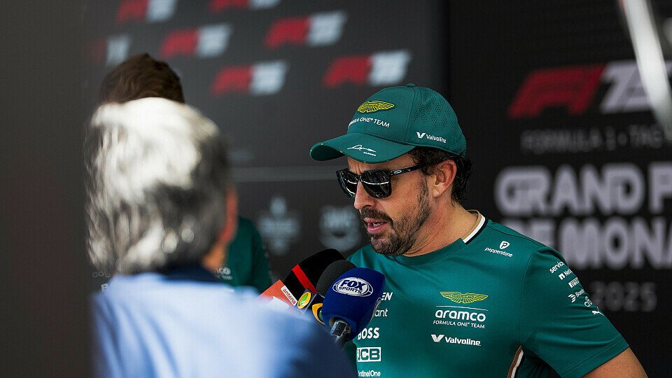 Fernando Alonso spricht mit Medien Fernando Alonso spricht mit Medien
