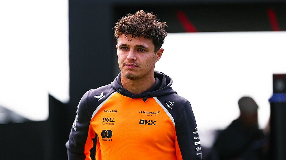 McLaren-Fahrer Lando Norris im Paddock