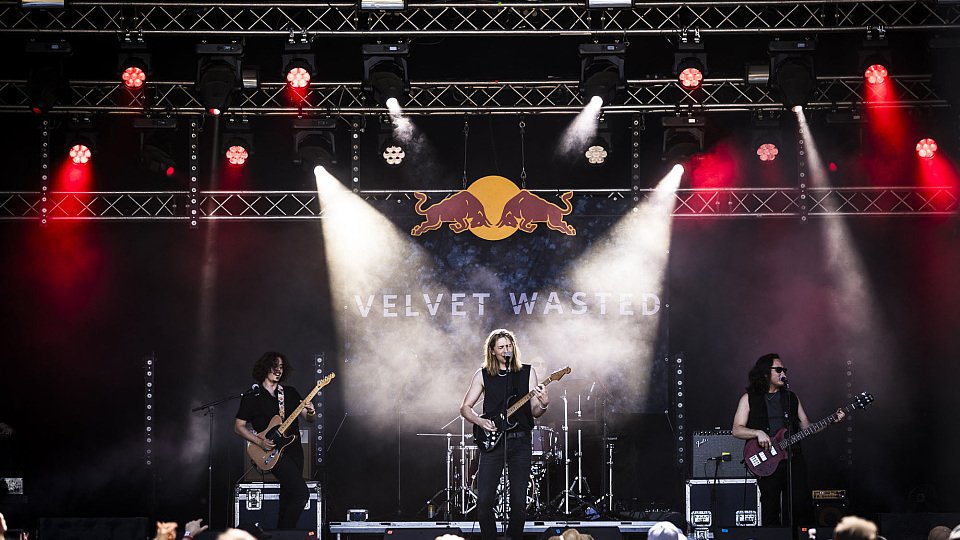 Die Band Velvet Wasted rockt bei der MotoGP am Red Bull Ring die Bühne