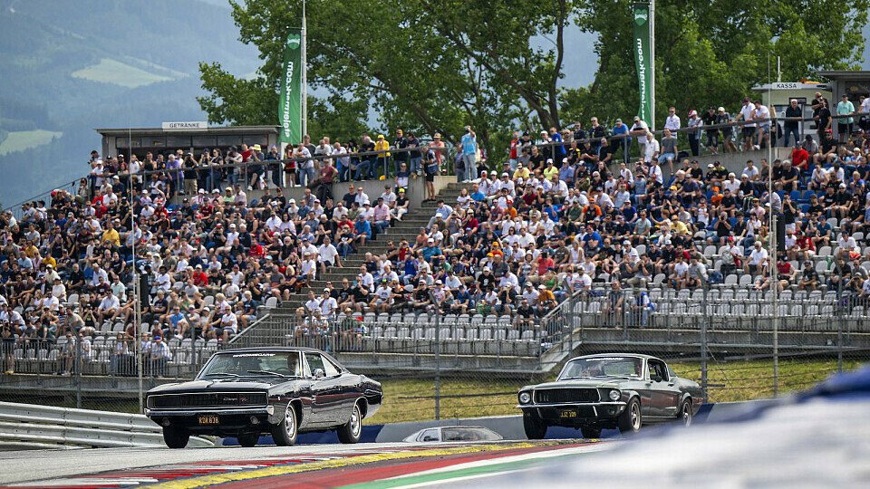 Der Dodge Charger Ford ist eines von vielen Movie Cars bei der Legends Parade