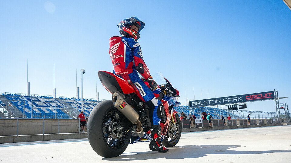 Iker Lecuona beim WSBK-Test in Ungarn Iker Lecuona beim WSBK-Test in Ungarn