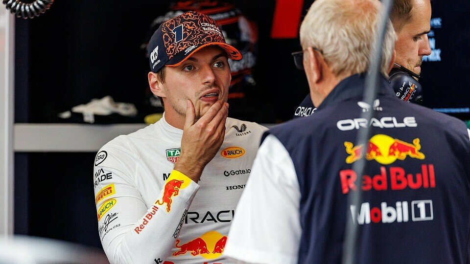 Max Verstappen in der Red-Bull-Box im Gespräch mit Dr. Helmut Marko Max Verstappen in der Red-Bull-Box im Gespräch mit Dr. Helmut Marko